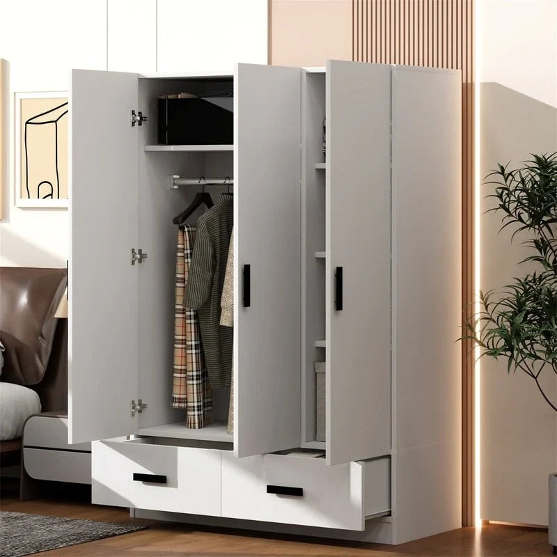 Armoire de chambre à trois portes